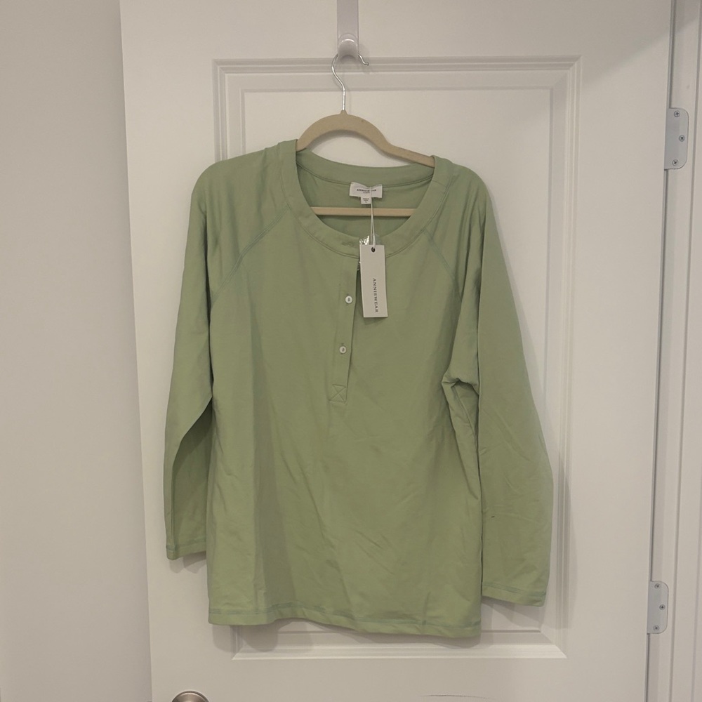 NWT Green Women's Top